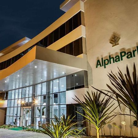 Alphapark Hotel Гоянія Екстер'єр фото