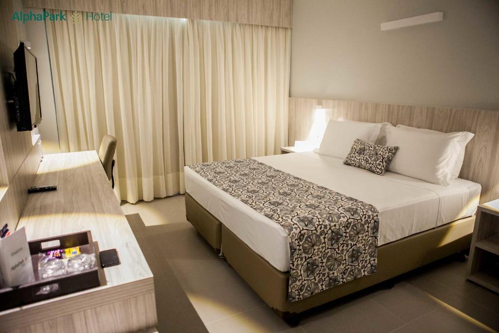 Alphapark Hotel Гоянія Екстер'єр фото